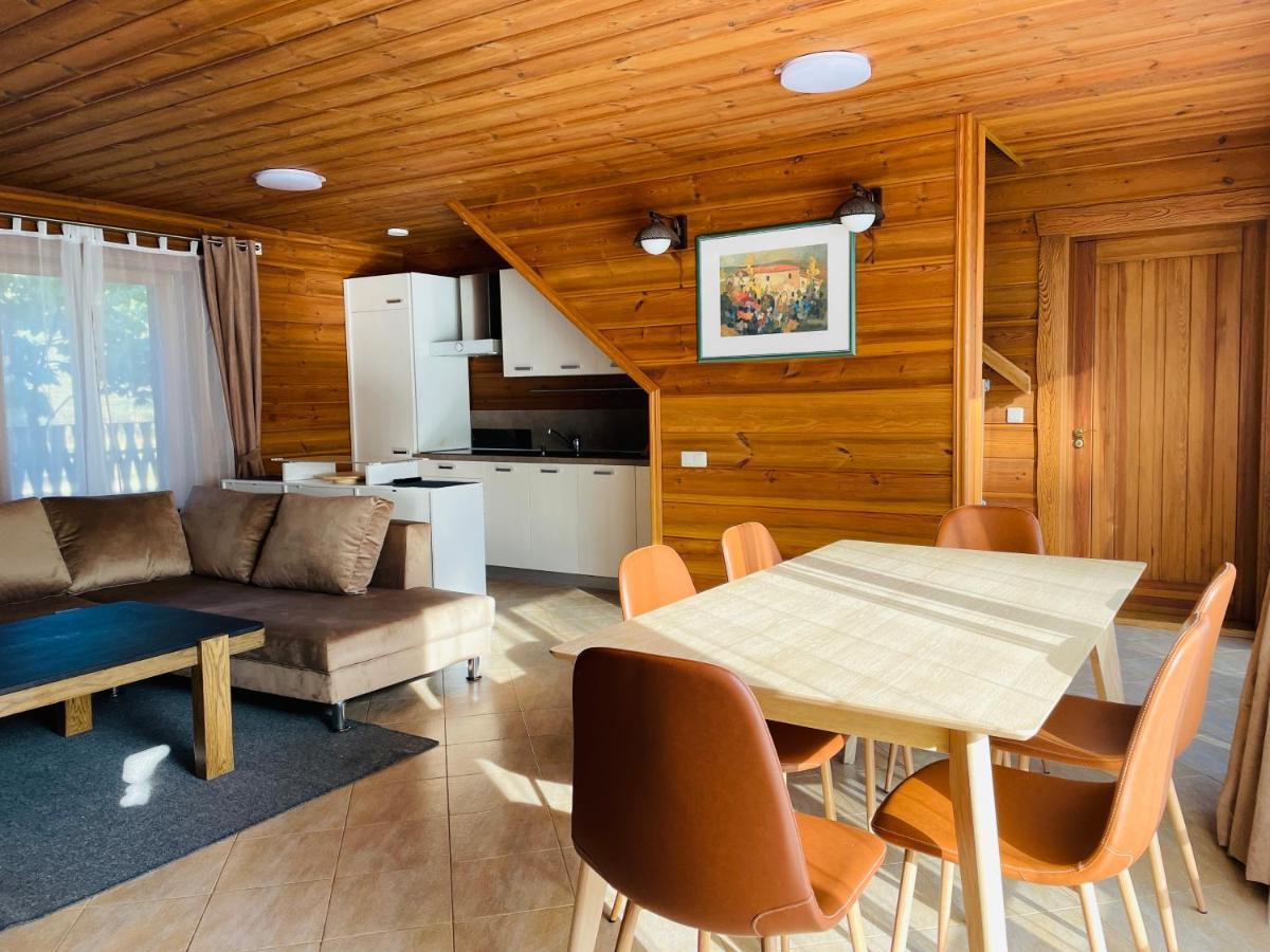 Salkoni Apartamento Pape Exterior foto